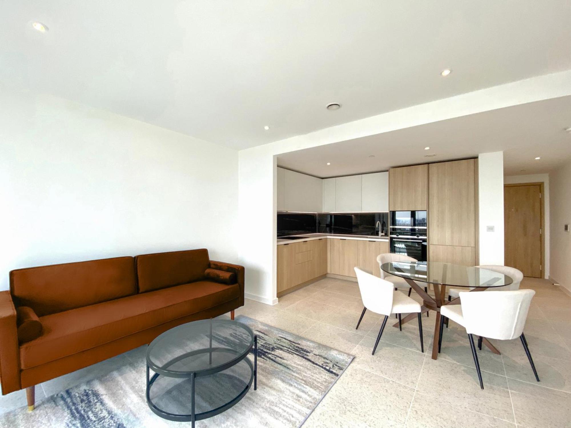 Luxury Skyline Living 2b2b *